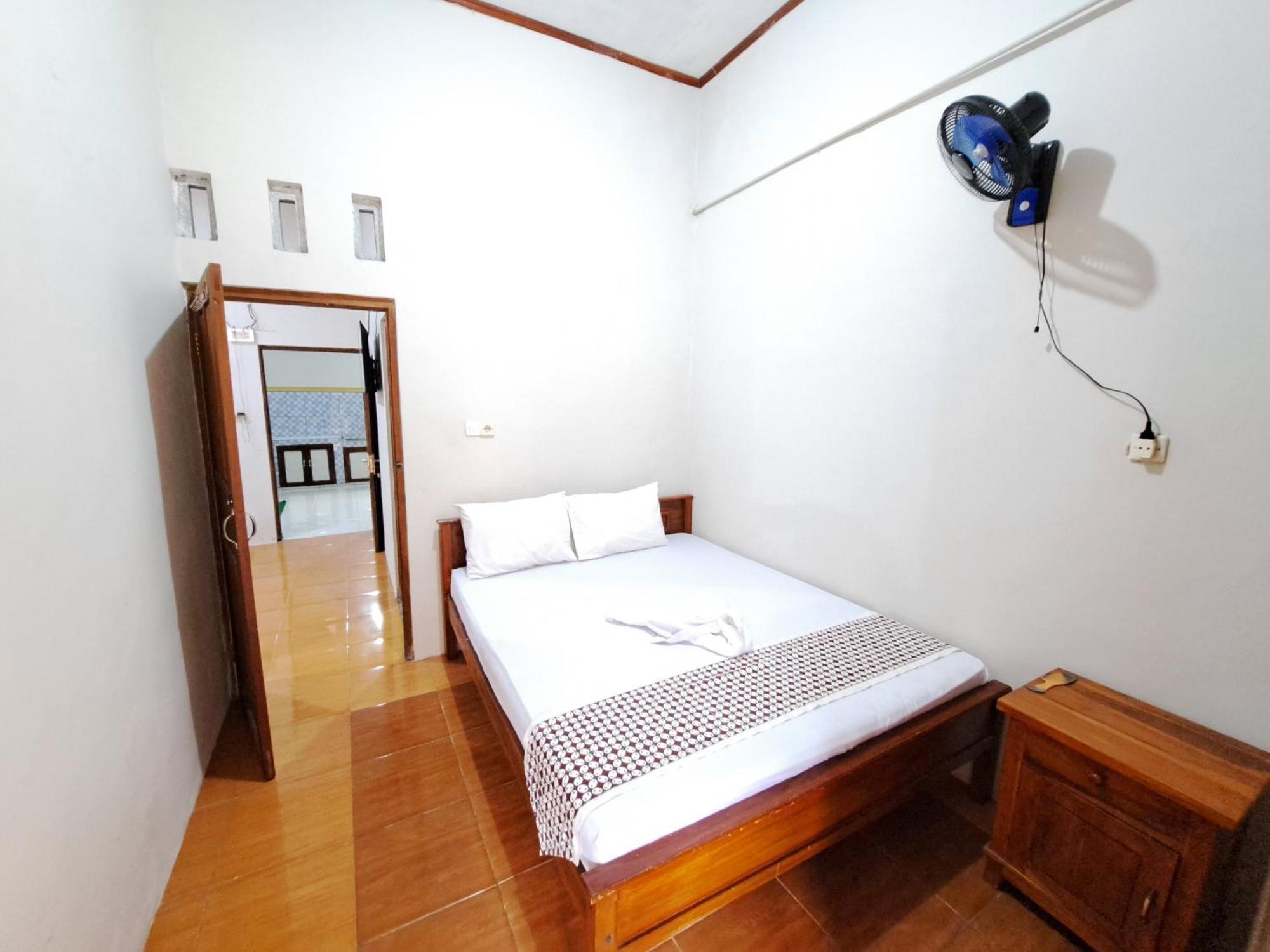 Romadhoni Homestay Magelang Quarto foto